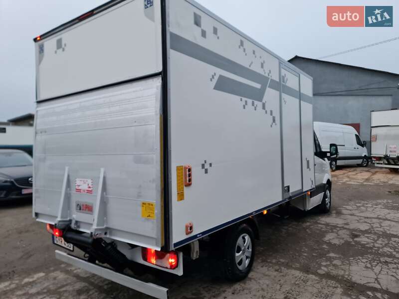 Вантажний фургон Volkswagen Crafter 2016 в Рівному