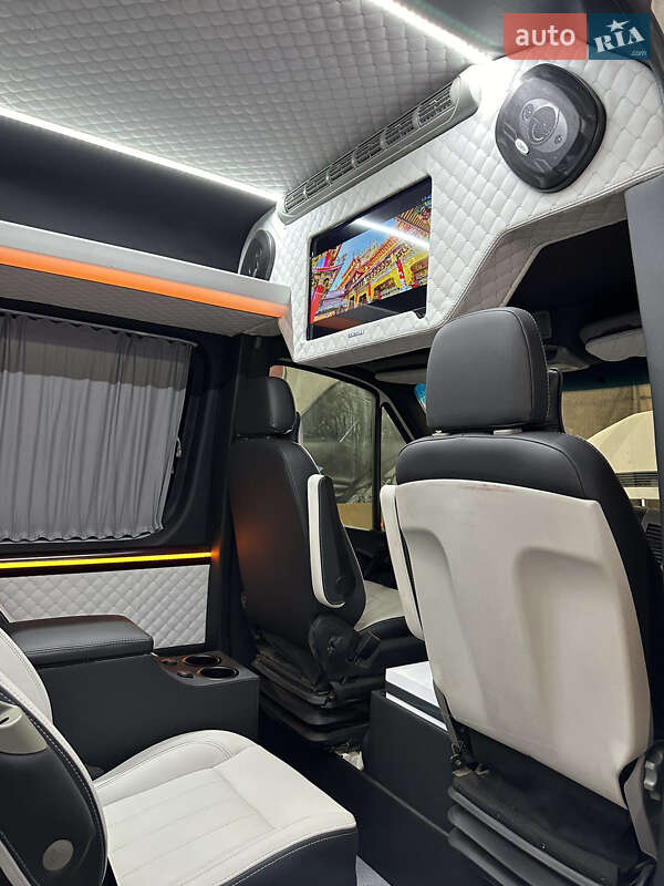 Мікроавтобус Volkswagen Crafter 2015 в Ізмаїлі