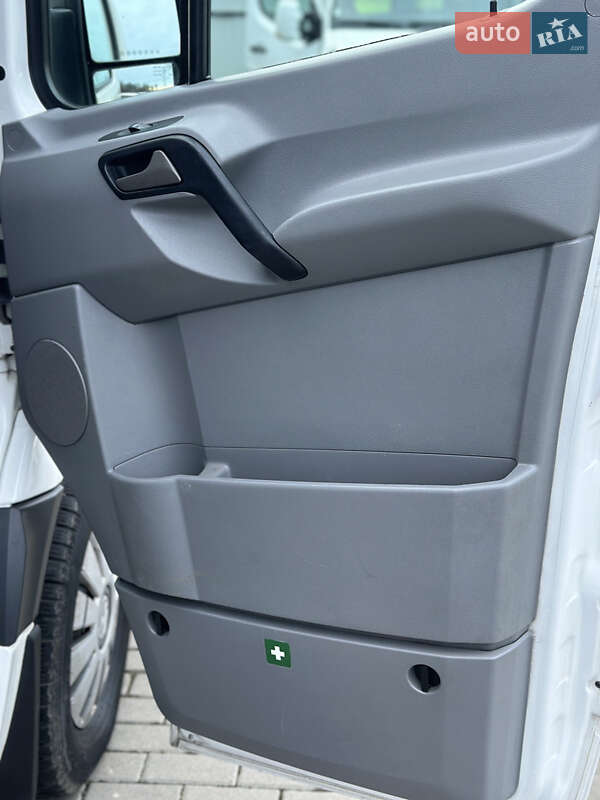 Микроавтобус Volkswagen Crafter 2015 в Ужгороде фото 13 Микроавтобус Volkswagen Crafter 2015 в Ужгороде