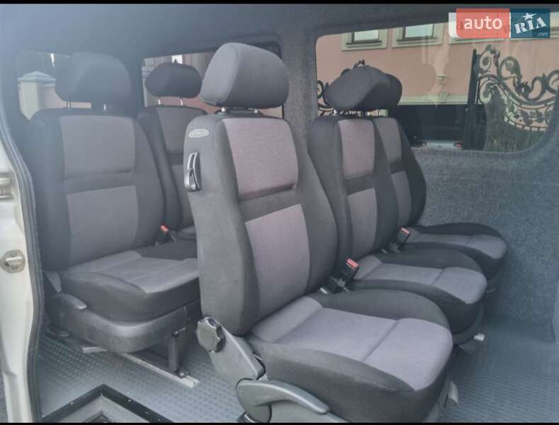 Мікроавтобус Volkswagen Crafter 2011 в Тячеві