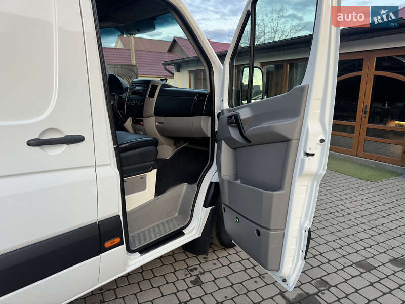 Вантажний фургон Volkswagen Crafter 2012 в Іршаві фото 29 Вантажний фургон Volkswagen Crafter 2012 в Іршаві