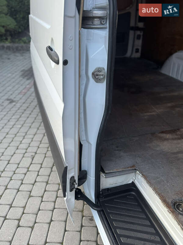 Вантажний фургон Volkswagen Crafter 2012 в Іршаві фото 40 Вантажний фургон Volkswagen Crafter 2012 в Іршаві