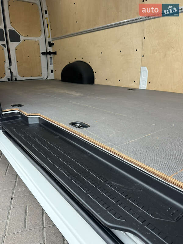 Грузовой фургон Volkswagen Crafter 2021 в Киеве фото 116 Грузовой фургон Volkswagen Crafter 2021 в Киеве