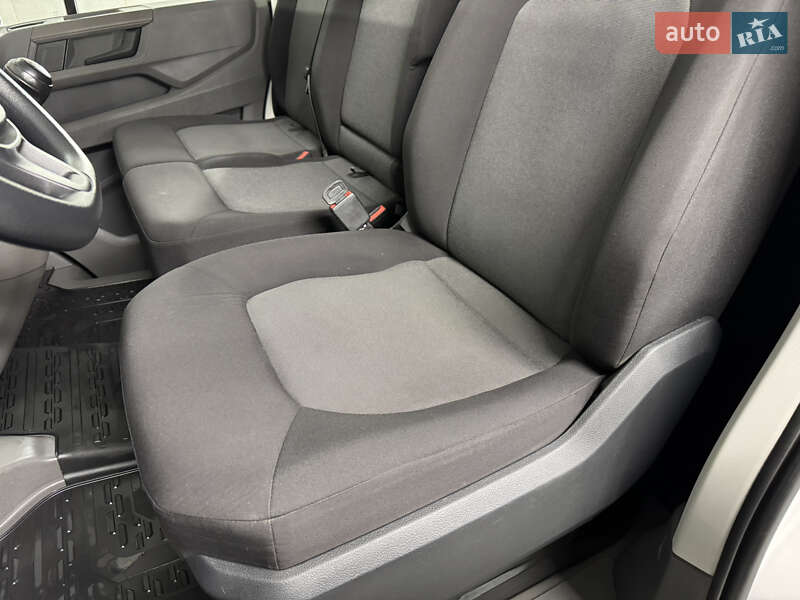 Вантажний фургон Volkswagen Crafter 2018 в Вінниці