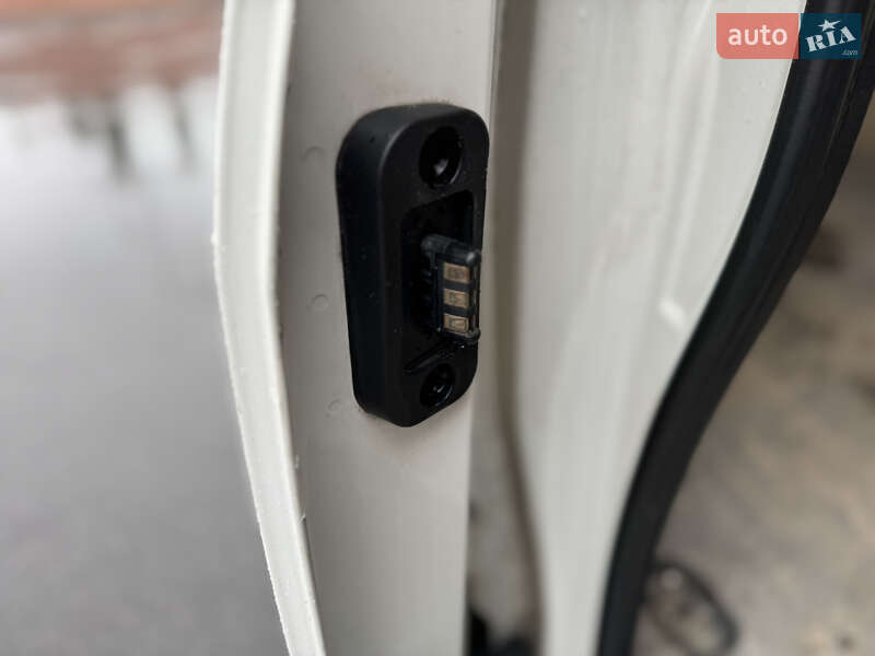 Вантажний фургон Volkswagen Crafter 2018 в Вінниці