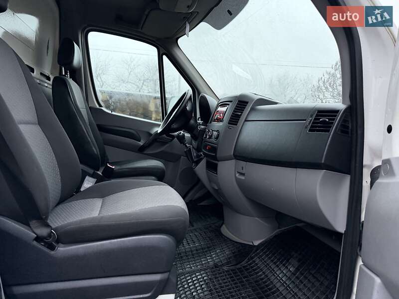 Грузовой фургон Volkswagen Crafter 2014 в Луцке