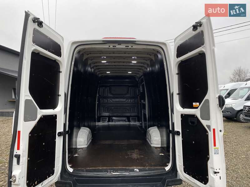 Вантажний фургон Volkswagen Crafter 2022 в Мукачевому