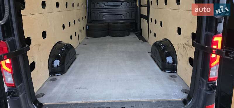 Вантажний фургон Volkswagen Crafter 2020 в Тернополі