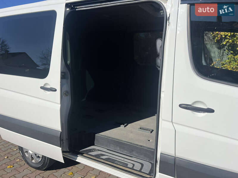 Вантажний фургон Volkswagen Crafter 2013 в Чернівцях фото 11 Вантажний фургон Volkswagen Crafter 2013 в Чернівцях
