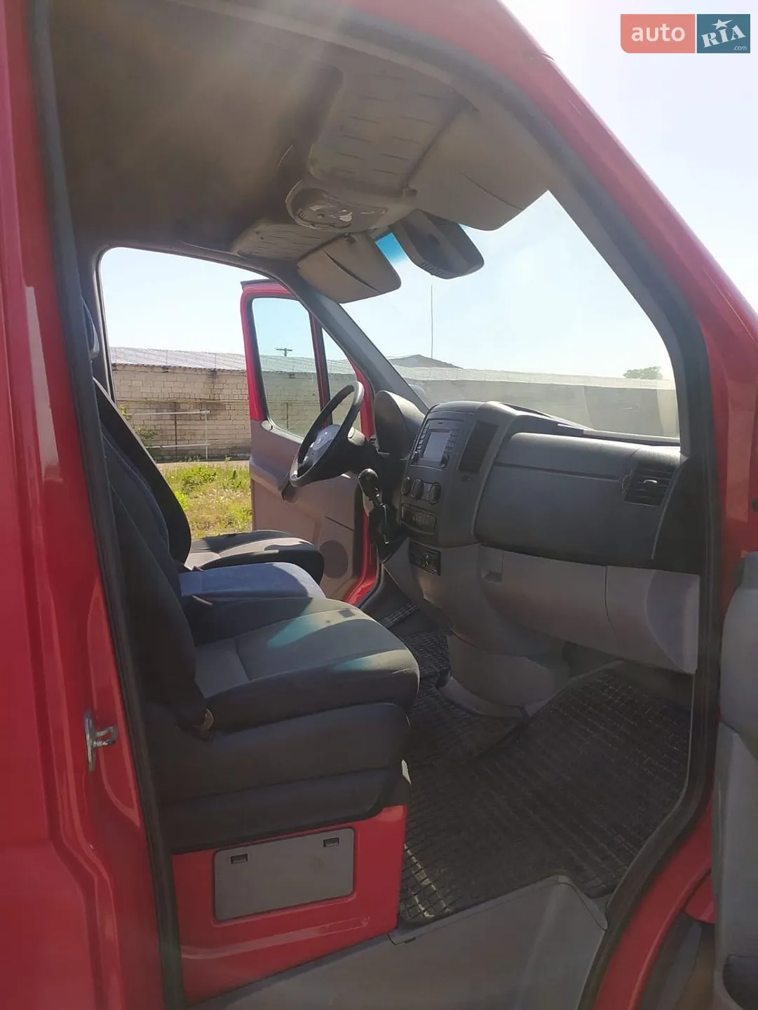 Volkswagen Crafter 2015 VIN WV1ZZZ2EZG6010389 фото оголошення 6 з 13