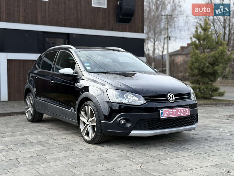 Хэтчбек Volkswagen Cross Polo 2012 в Тячеве