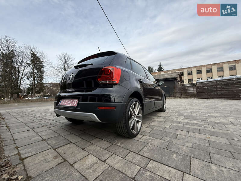 Хэтчбек Volkswagen Cross Polo 2012 в Тячеве
