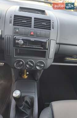 Хетчбек Volkswagen Cross Polo 2009 в 