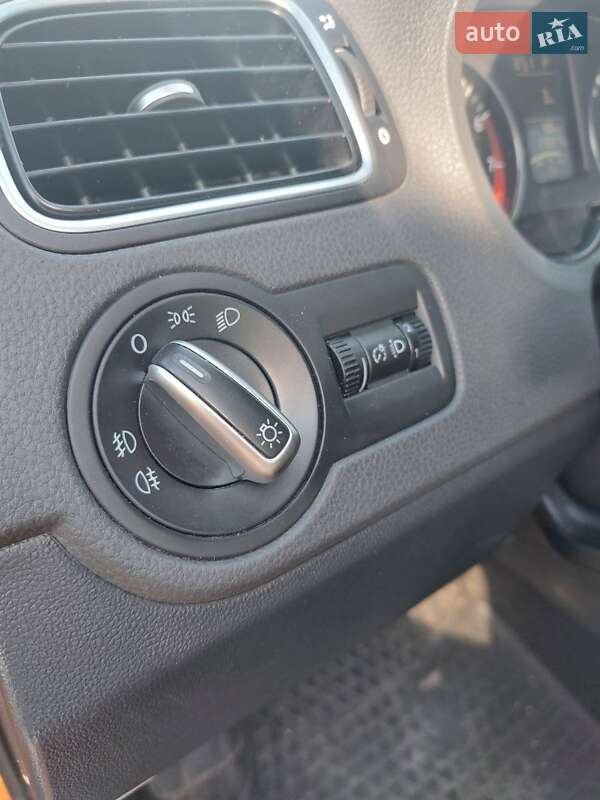 Хетчбек Volkswagen Cross Polo 2011 в Києві