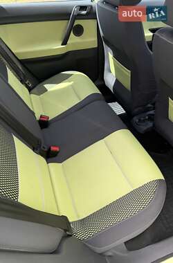 Хэтчбек Volkswagen Cross Polo 2007 в 