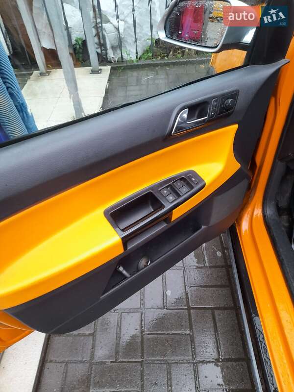 Хэтчбек Volkswagen Cross Polo 2009 в Ивано-Франковске