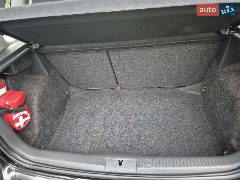 Хэтчбек Volkswagen Cross Polo 2008 в Тернополе