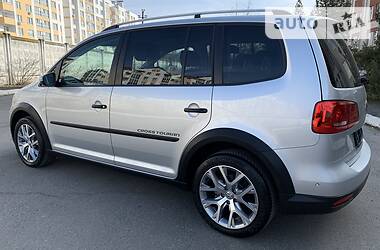 Минивэн Volkswagen Cross Touran 2015 в 