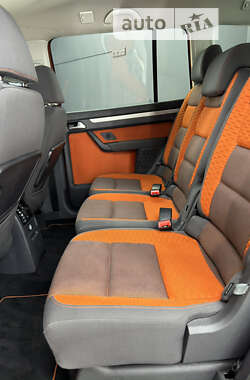 Минивэн Volkswagen Cross Touran 2008 в Коломые