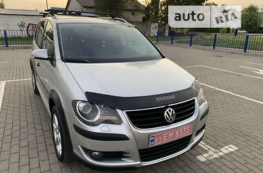 Минивэн Volkswagen Cross Touran 2007 в Нововолынске