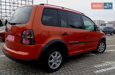 Минивэн Volkswagen Cross Touran 2008 в Львове