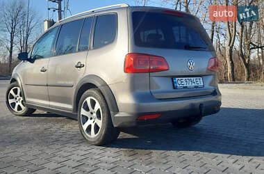 Мінівен Volkswagen Cross Touran 2011 в Хотині