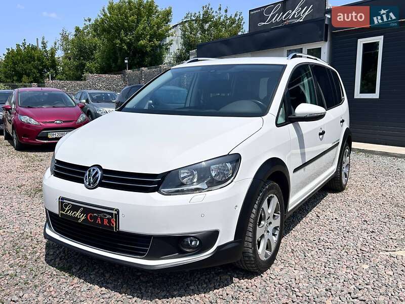 Volkswagen Cross Touran 2012