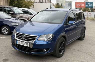 Мінівен Volkswagen Cross Touran 2008 в Києві