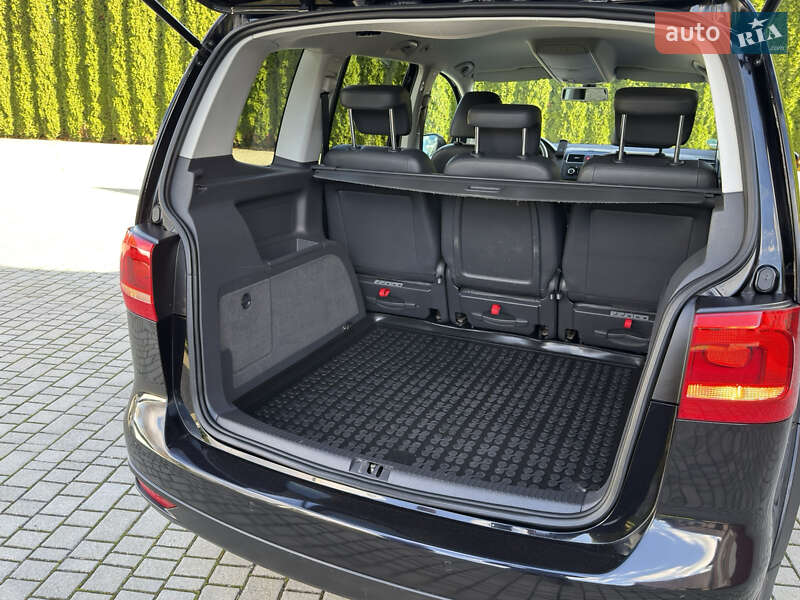 Мінівен Volkswagen Cross Touran 2011 в Самборі