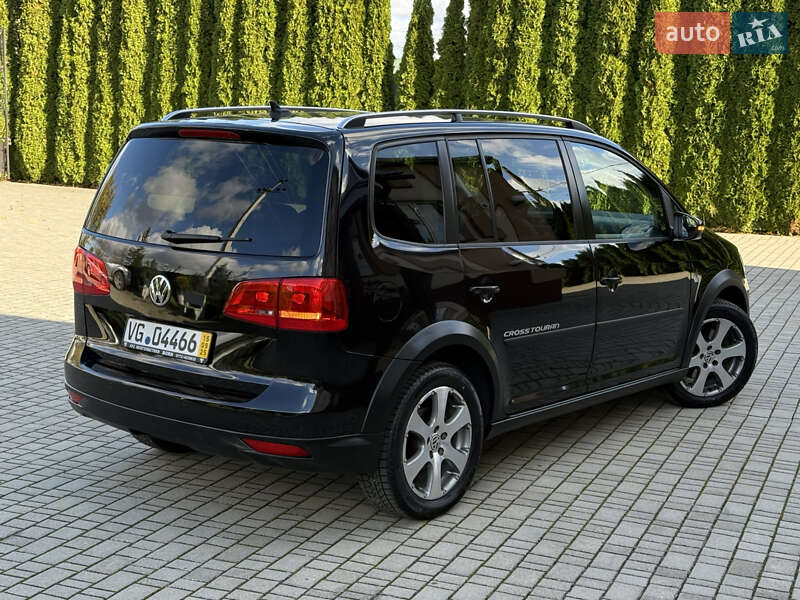 Мінівен Volkswagen Cross Touran 2011 в Самборі