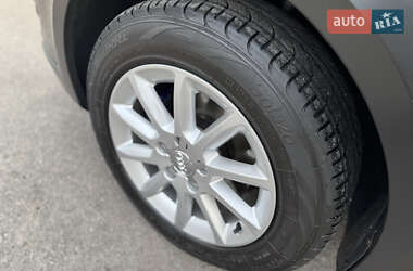 Мінівен Volkswagen Cross Touran 2007 в  фото 9 Мінівен Volkswagen Cross Touran 2007 в