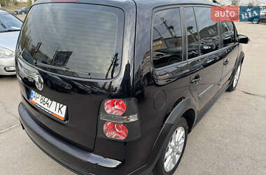Мінівен Volkswagen Cross Touran 2007 в  фото 19 Мінівен Volkswagen Cross Touran 2007 в