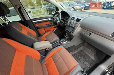 Мінівен Volkswagen Cross Touran 2007 в  фото 30 Мінівен Volkswagen Cross Touran 2007 в