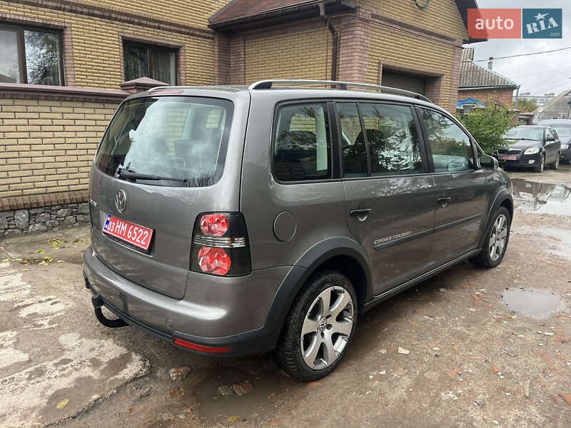 Минивэн Volkswagen Cross Touran 2008 в Ахтырке фото 12 Минивэн Volkswagen Cross Touran 2008 в Ахтырке