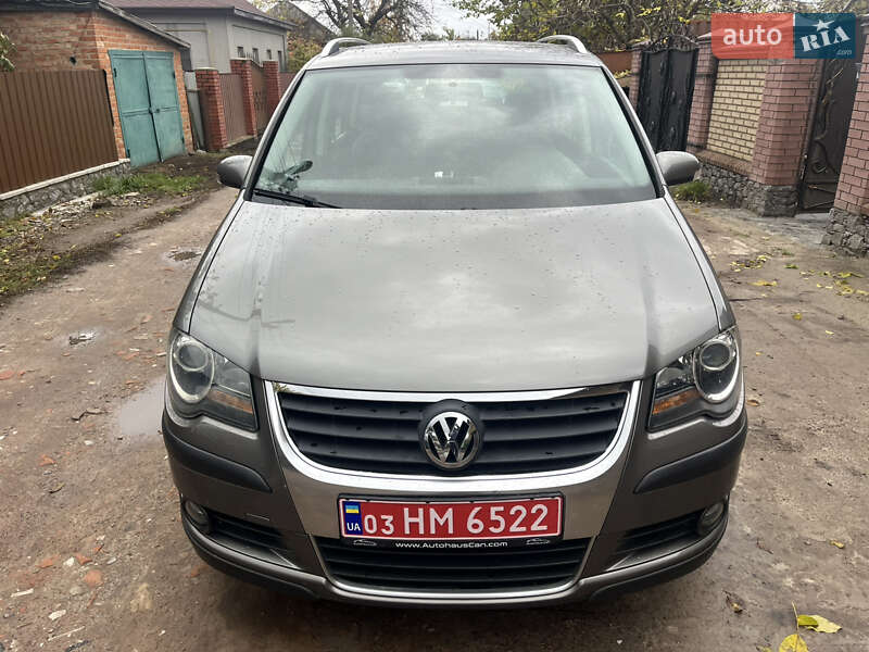 Минивэн Volkswagen Cross Touran 2008 в Ахтырке фото 18 Минивэн Volkswagen Cross Touran 2008 в Ахтырке