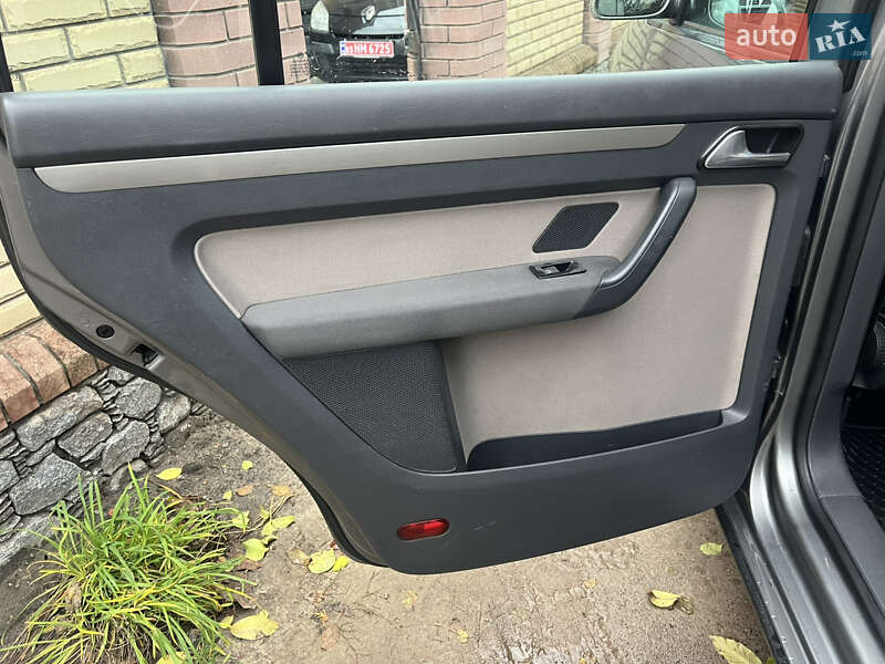 Минивэн Volkswagen Cross Touran 2008 в Ахтырке фото 47 Минивэн Volkswagen Cross Touran 2008 в Ахтырке