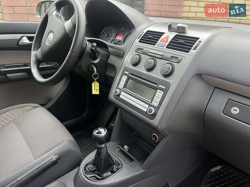 Минивэн Volkswagen Cross Touran 2008 в Ахтырке фото 52 Минивэн Volkswagen Cross Touran 2008 в Ахтырке