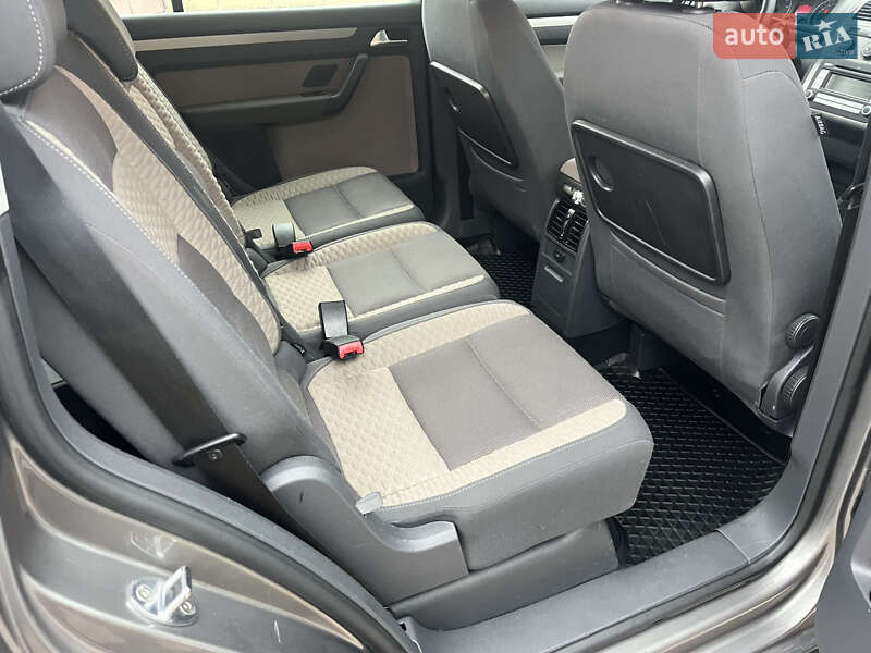 Минивэн Volkswagen Cross Touran 2008 в Ахтырке фото 62 Минивэн Volkswagen Cross Touran 2008 в Ахтырке