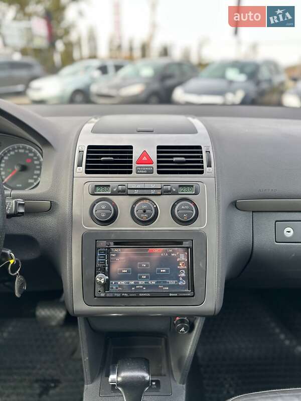 Минивэн Volkswagen Cross Touran 2009 в Белогородке фото 19 Минивэн Volkswagen Cross Touran 2009 в Белогородке