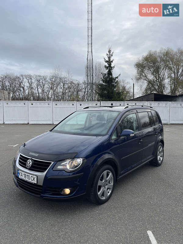 Минивэн Volkswagen Cross Touran 2008 в Киеве