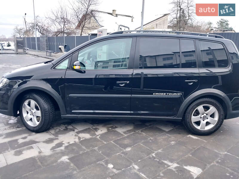 Минивэн Volkswagen Cross Touran 2008 в Самборе