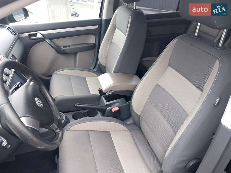 Минивэн Volkswagen Cross Touran 2008 в Самборе