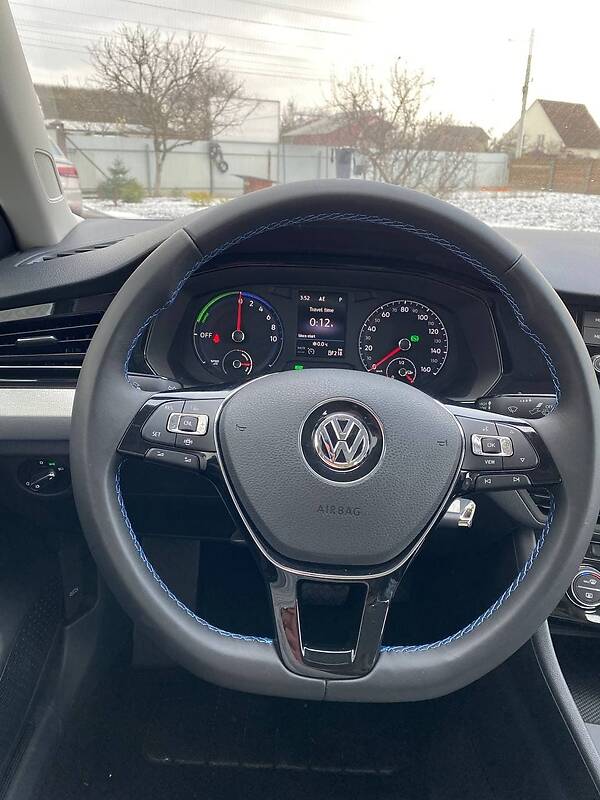 Седан Volkswagen e-Bora 2019 в Борисполе