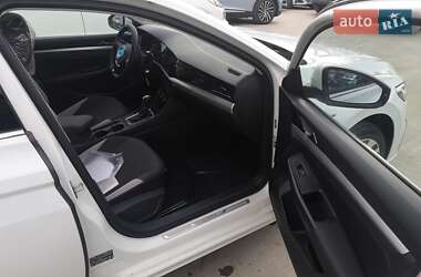 Седан Volkswagen e-Bora 2019 в Полтаві