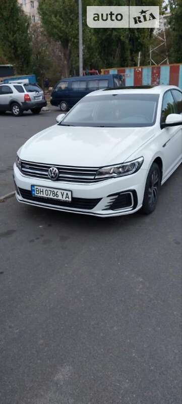 Седан Volkswagen e-Bora 2020 в Одесі