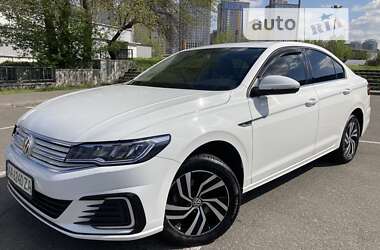 Седан Volkswagen e-Bora 2020 в Киеве