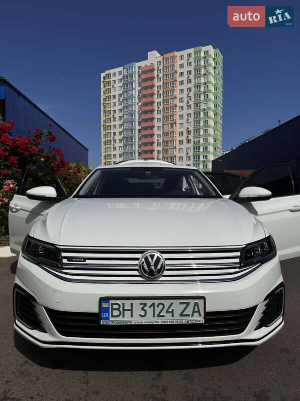 Седан Volkswagen e-Bora 2020 в Одесі
