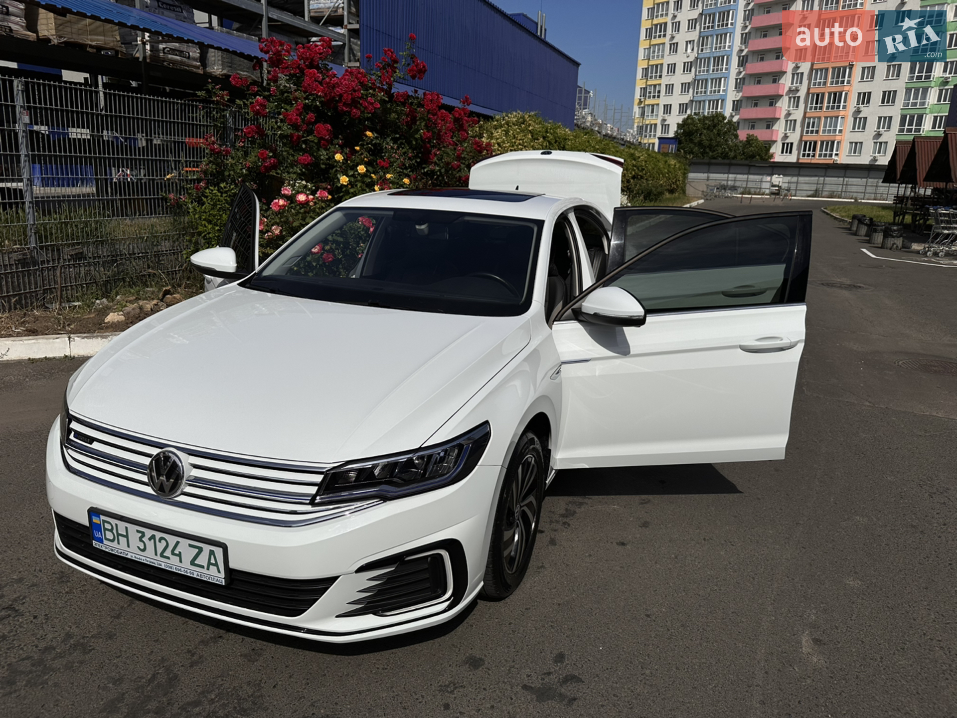 Volkswagen e-Bora 2020