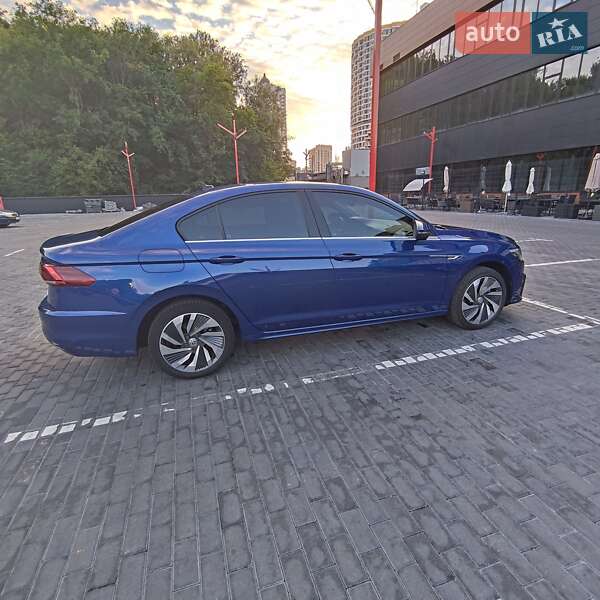 Седан Volkswagen e-Bora 2019 в Києві