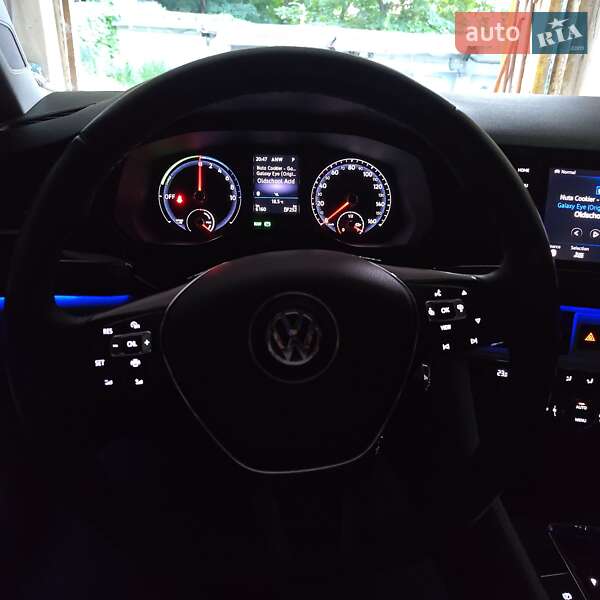 Седан Volkswagen e-Bora 2019 в Києві